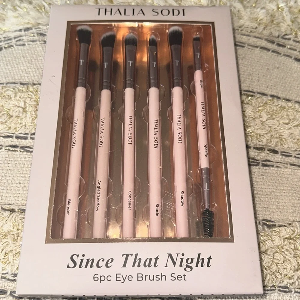 THALIA SODI Since That Night 6 pc Eye Brush Set